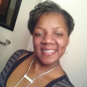 Meet your Posher, Delonda