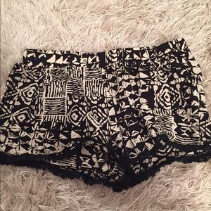 URBAN OUTFITTER TRIBAL PRINT SHORTS WITH TRIM.