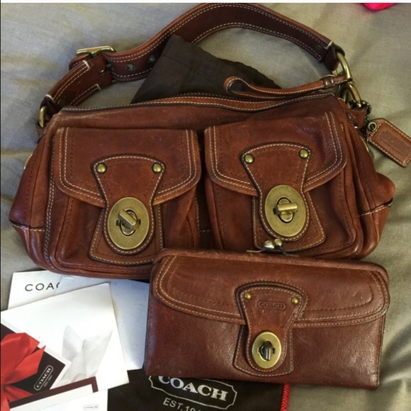 SOLD Coach Vintage leather shoulder bag ONLY