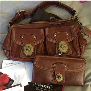 SOLD Coach Vintage leather shoulder bag ONLY