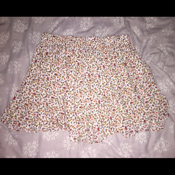 Forever 21 Floral Skirt - Picture 1 of 3