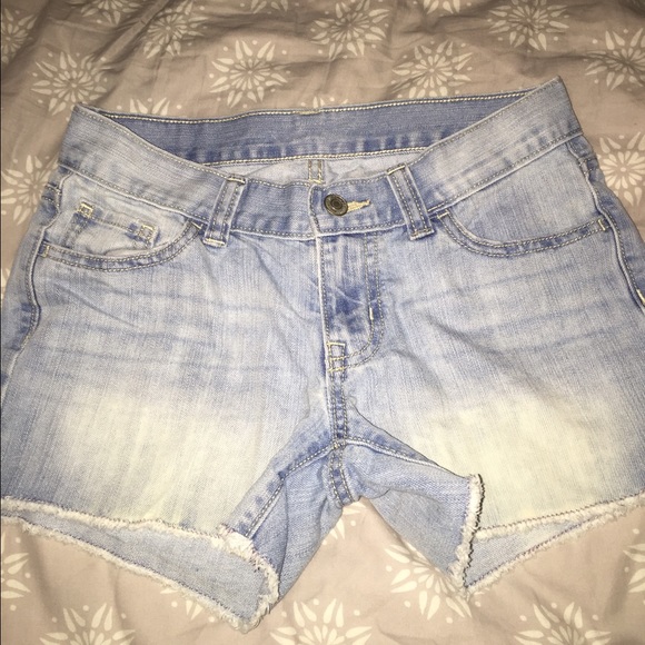 Old Navy Shorts - Picture 1 of 3