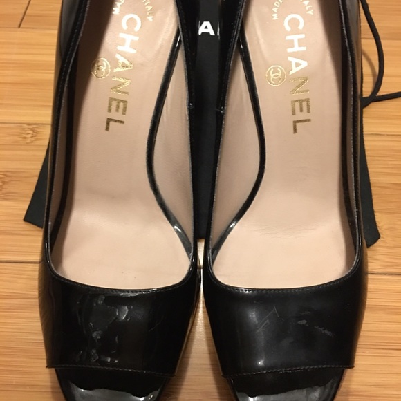 Chanel heels - Picture 4 of 8