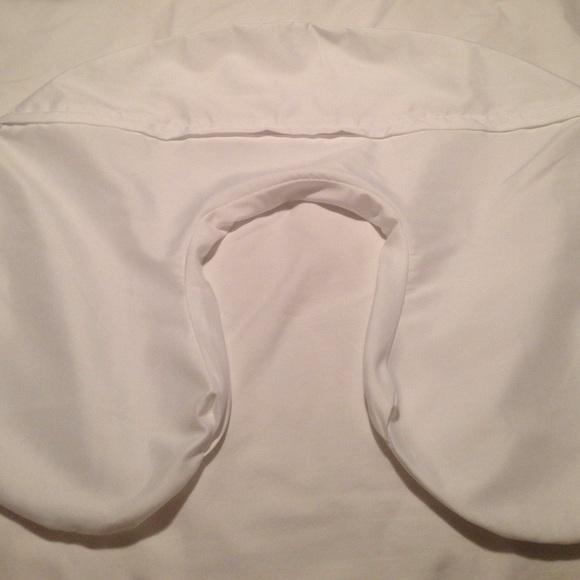 Boppy Water Resistant Protective Cover - Picture 3 of 3