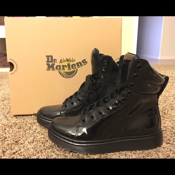 Brand NEW!! Dr. Martens Black Patent Lamper