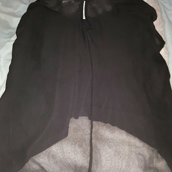 Top - Picture 2 of 2