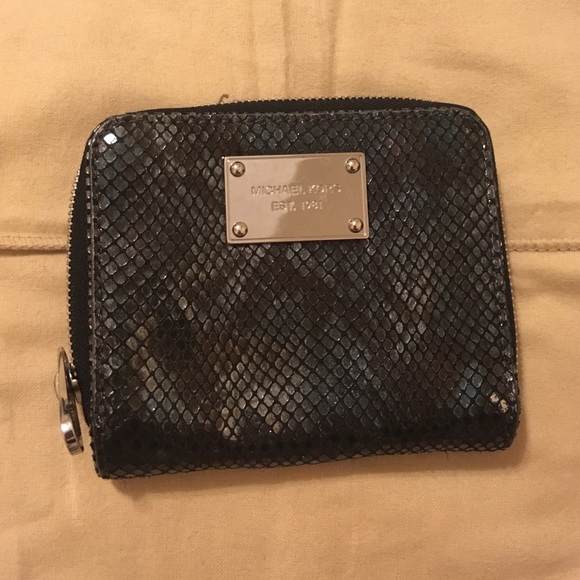 Michael Kors Handbags - Michael Kors wallet