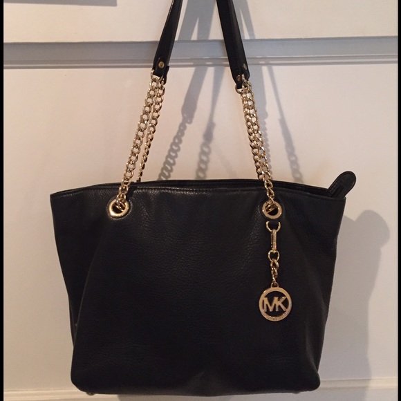 Mk large purse great condition