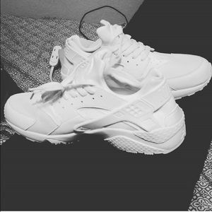 All white huaraches