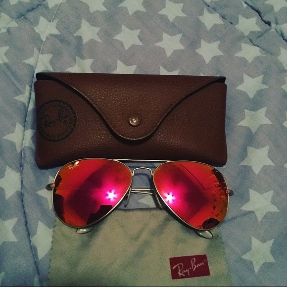 Red Ray Ban Aviators