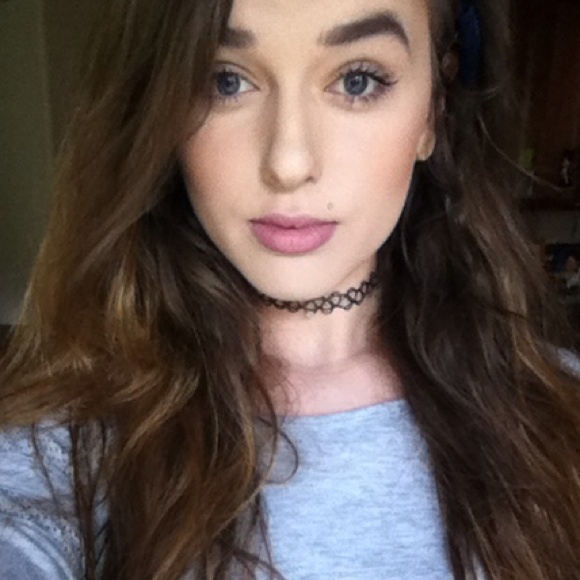 Meet your Posher, Alana