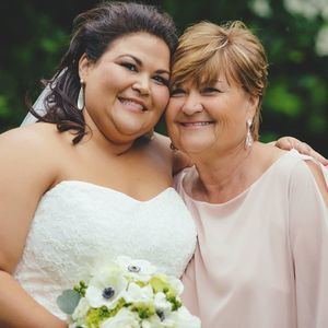 Meet your Posher, Lois