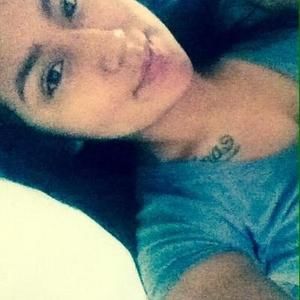 Meet your Posher, Olivia