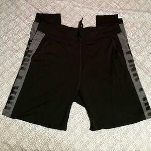 VS PINK SZ L ULTIMATE PANTS  !