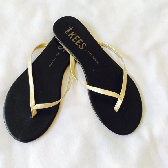 Gold simple flip flops Size 8