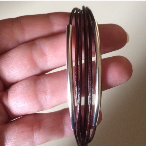 Leather and silver bracelet - Picture 2 of 3