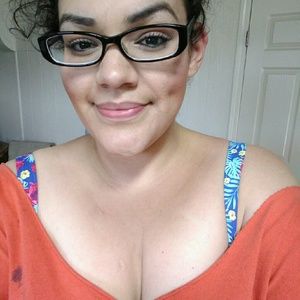 Meet your Posher, Vanessa