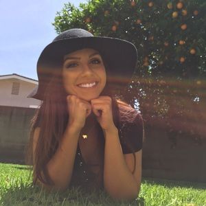 Meet your Posher, Hailey