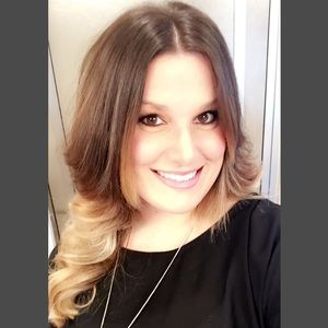 Meet your Posher, Devan