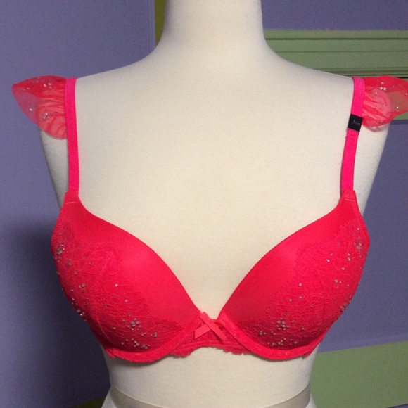 Victoria's Secret Red lace bra