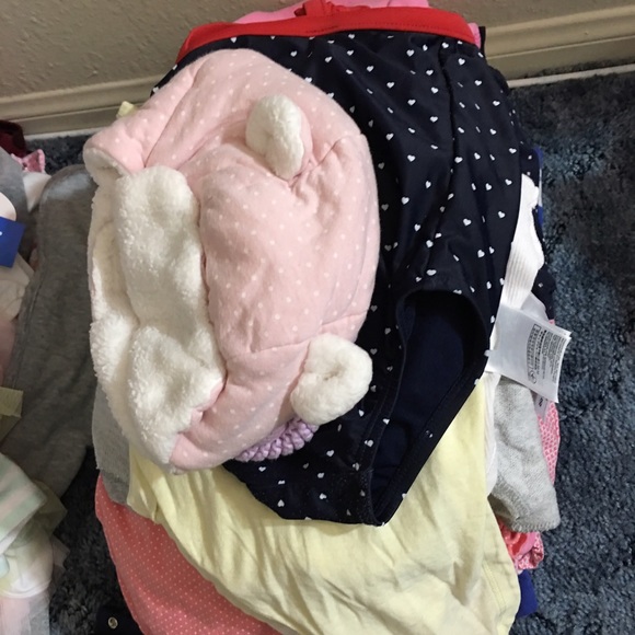 Gap clothes bundle for sale - Picture 2 of 4