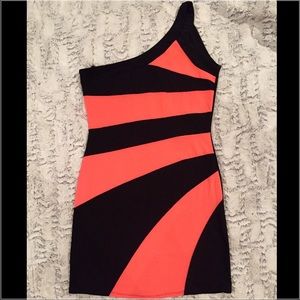 BLACK AND NEON ONE SHOULDER BODYCON DRESS
