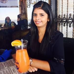 Meet your Posher, Monica