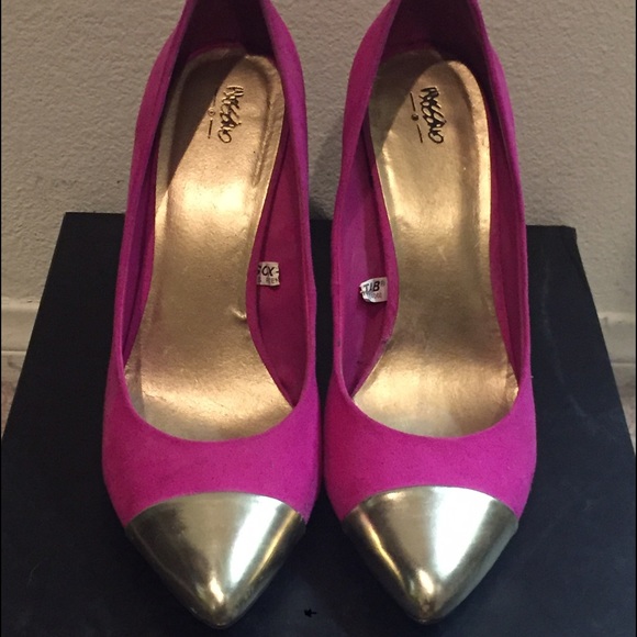 HOT PINK * Mossimo* heels with gold toe detail