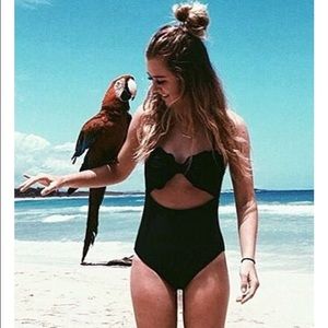 Cupshe baithing suit