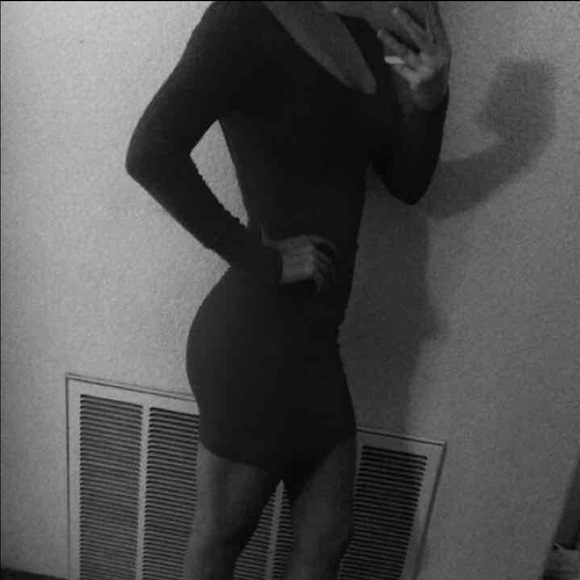 Long sleeve bodycon dress