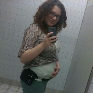 Meet your Posher, Cynthia