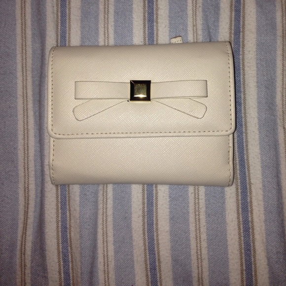 Cream Colored Wallet