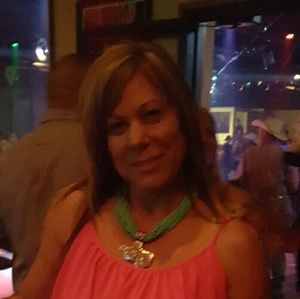 Meet your Posher, Charli