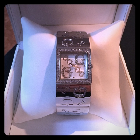 💎 Stainless steel and rhinestone Guess watch 💎