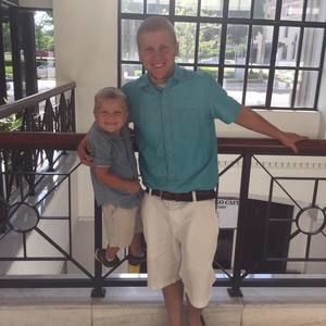 Meet your Posher, Collin