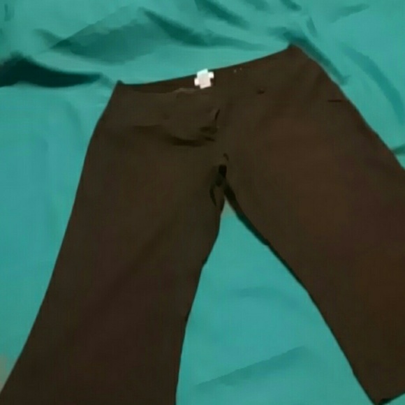 Black capri's