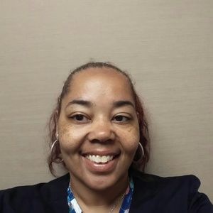 Meet your Posher, Alethea