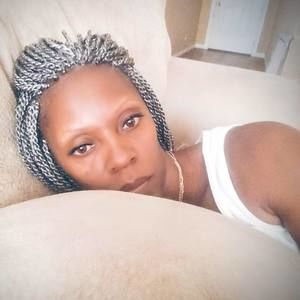 Meet your Posher, Laticia