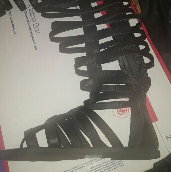 SOLD OUT TORRID TALL GLADIATOR SANDALS SZ 12 BLACK - Picture 2 of 4
