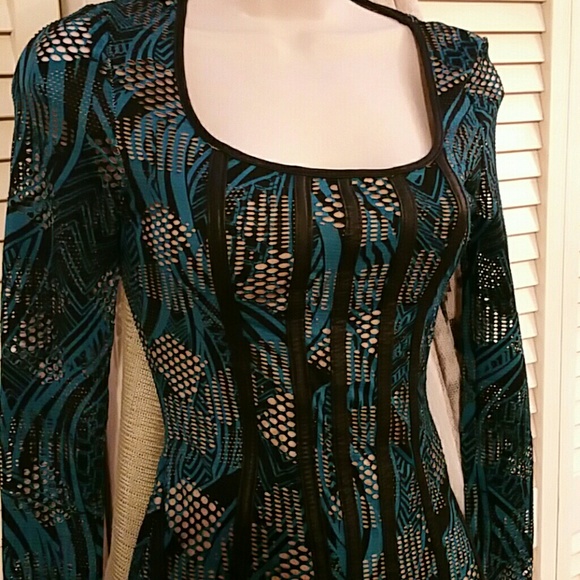 VA VA voom  Dresses & Skirts - 🎉HP🎉 12-4 The Judi Body con Dress wowie