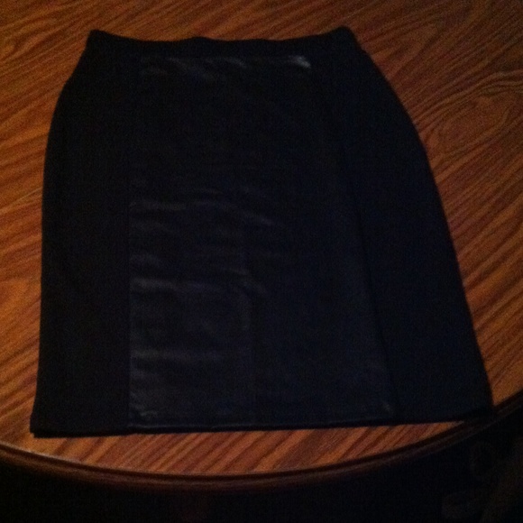 Black pencil skirt