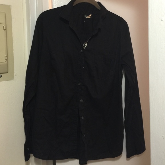 Size small J Crew cotton button down dress shirt