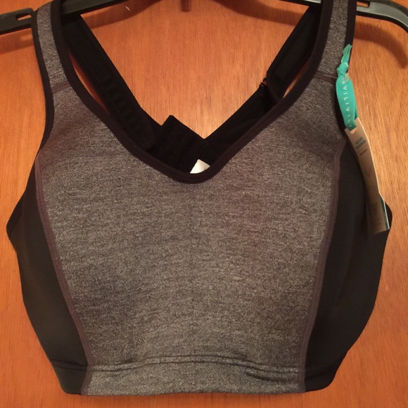 NWT Sports Bra 38DD