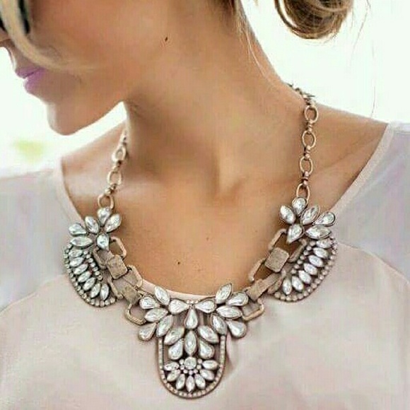 Jewelry - Sold 😍 Antique Gold Necklace (Only 2 Left!)