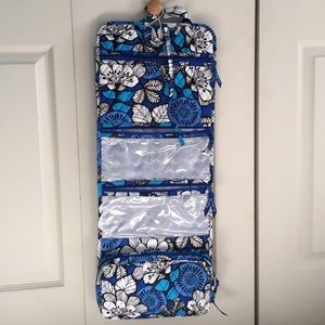 Vera Bradley Hanging Travel Organizer Blue Bayou