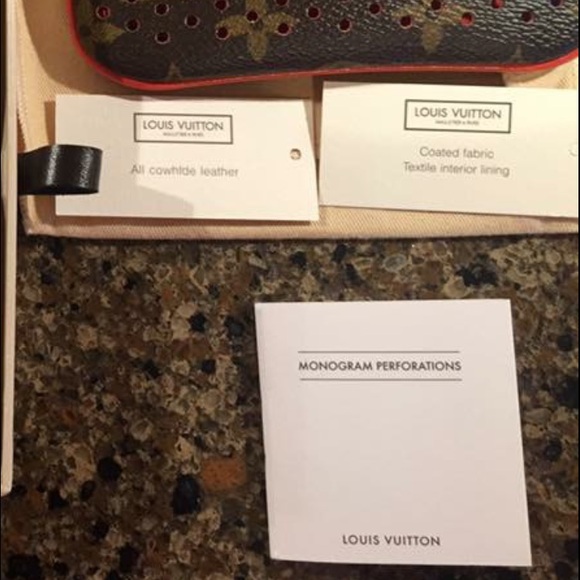 ❌SOLD❌ Louis Vuitton perforated cles - Picture 4 of 4