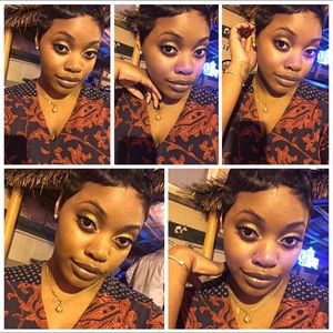 Meet your Posher, Alexia