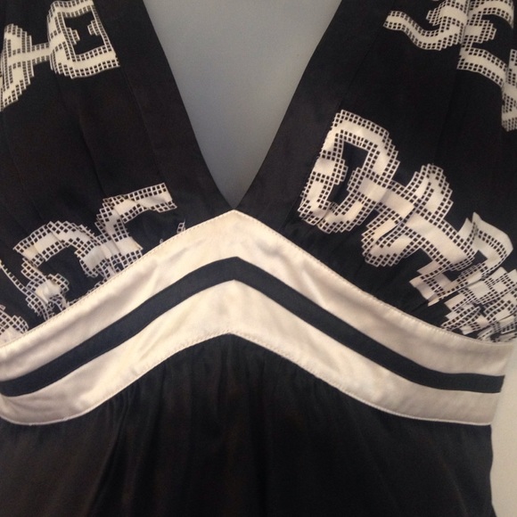 SALE πHPπ Silk Bebe Top - Picture 2 of 4