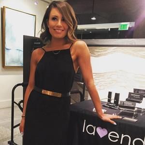 Meet your Posher, Caurie