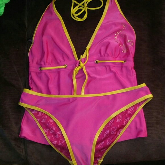 Bathing suit